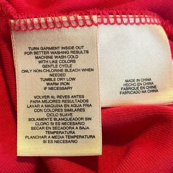 Jones New York Red Boat Neck Button Roll Tab Sleeves Top Ladies Size Medium - Picture 4 of 10